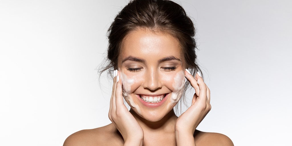 Here's Exactly How To Get Rid of A Pimple Overnight