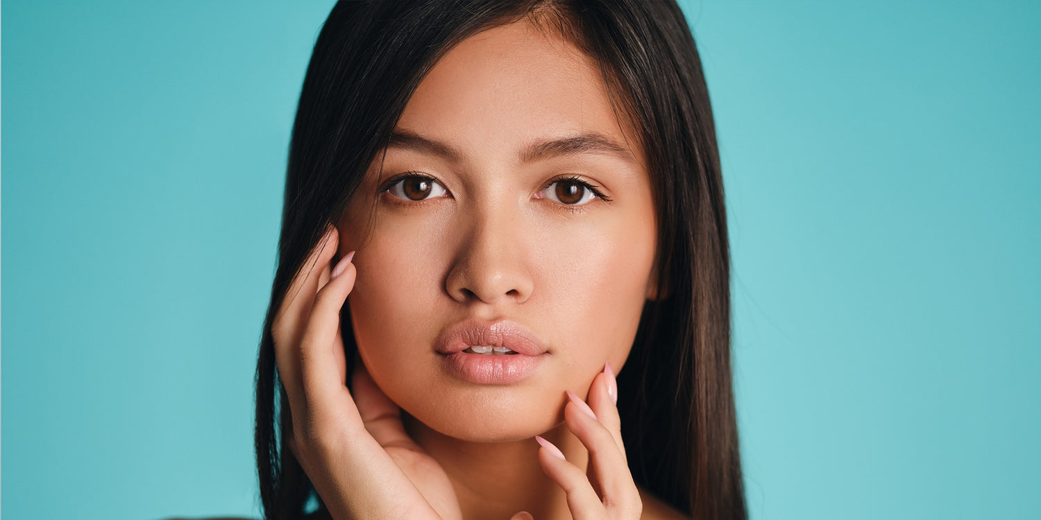 Demystifying The Differences Between Face Oils & Serums