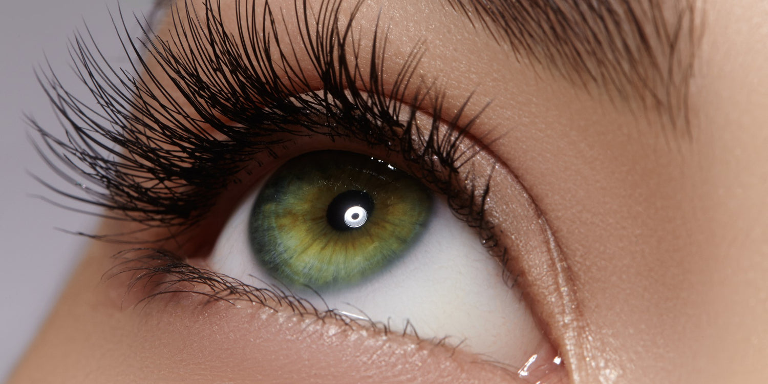 Break Up With Your Mascara, Because We Just Found These Top-Notch Eyelash Serums