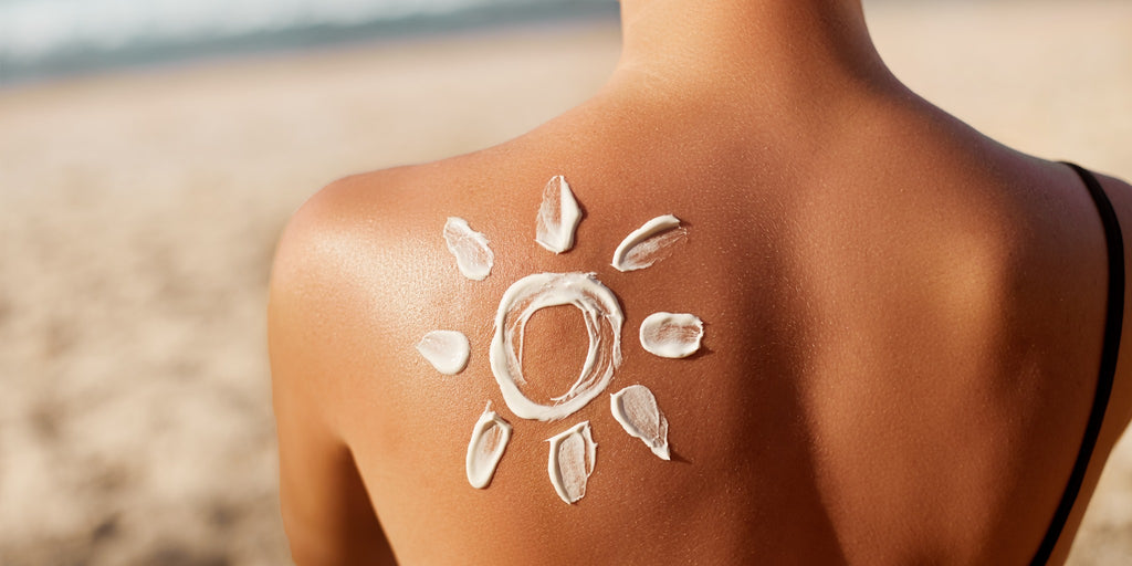 12 Best Natural Sunscreens for the Beach and Beyond