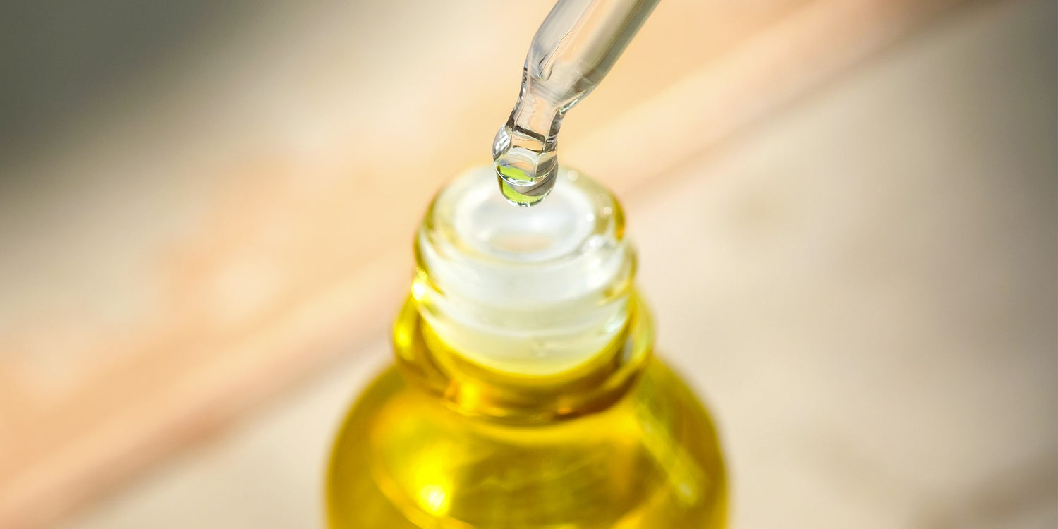 Vitamin E Oil Can Legit Help Your Most Annoying Skin Issues